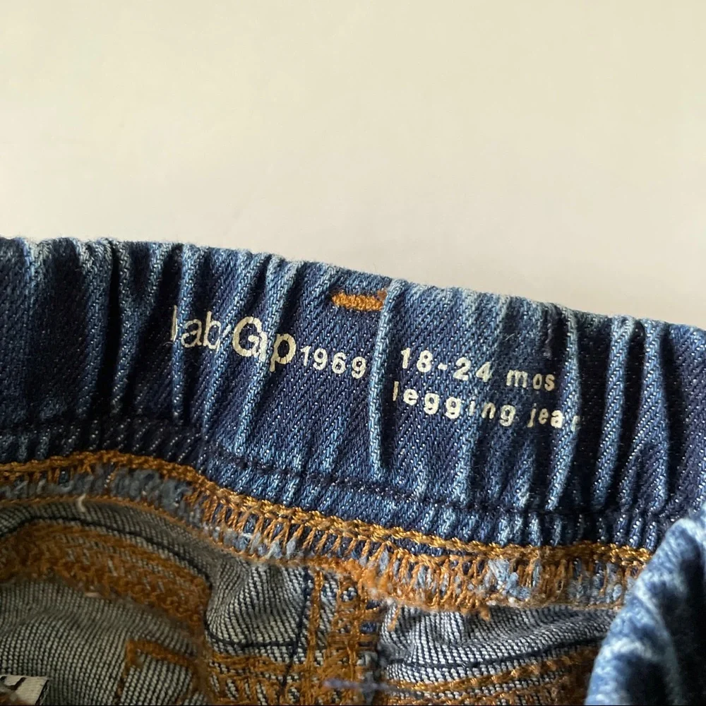 Gap destroyed jeggings